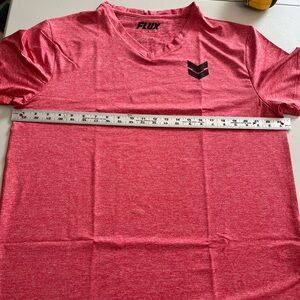 Flux Red T-Shirt men size large NWT